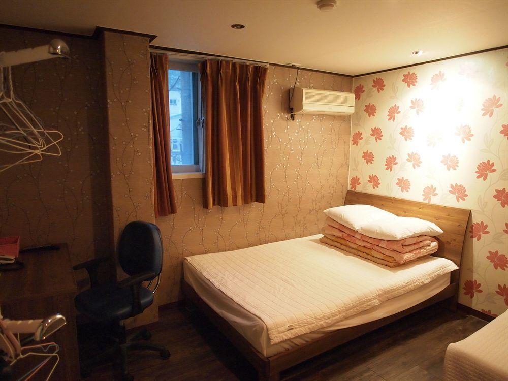 Shinchon Guest House سيول المظهر الخارجي الصورة