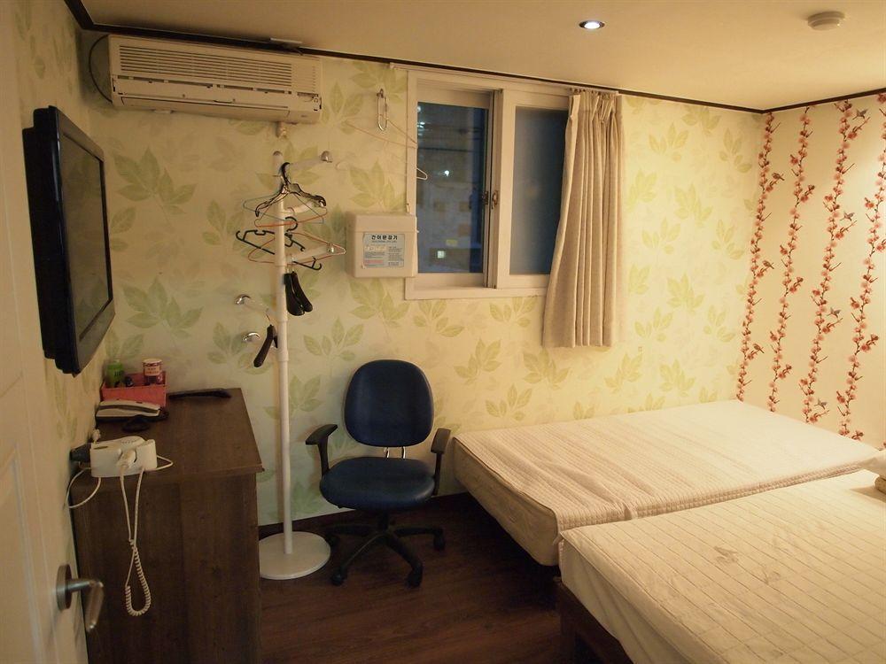 Shinchon Guest House سيول المظهر الخارجي الصورة
