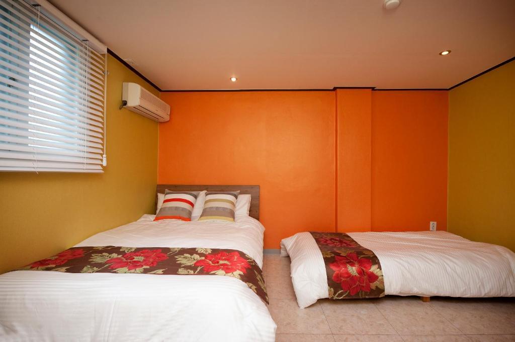Shinchon Guest House سيول الغرفة الصورة